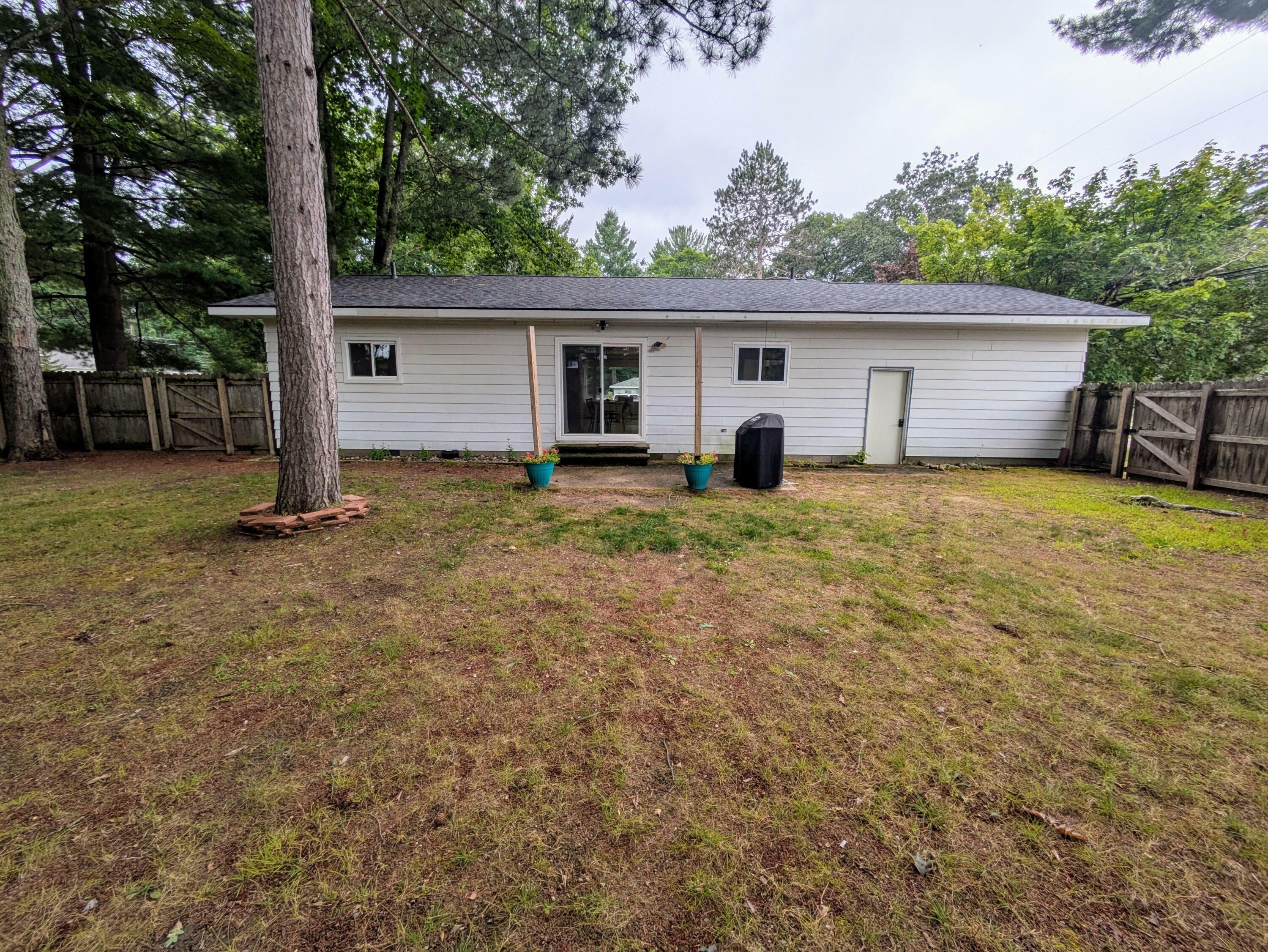 Property Photo:  408 Dogwood Drive  MI 48651 