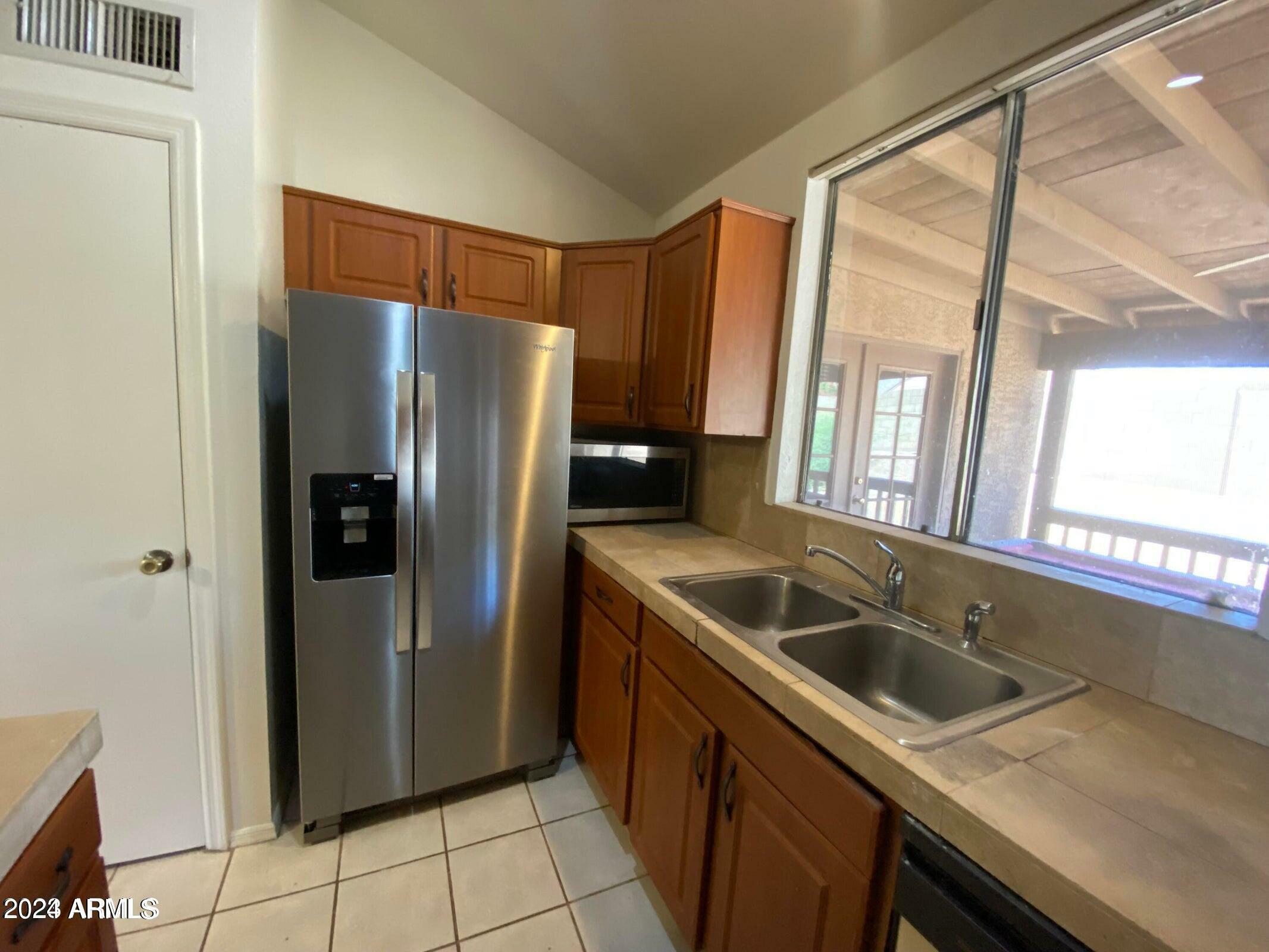 Property Photo:  1224 E Piute Avenue  AZ 85024 