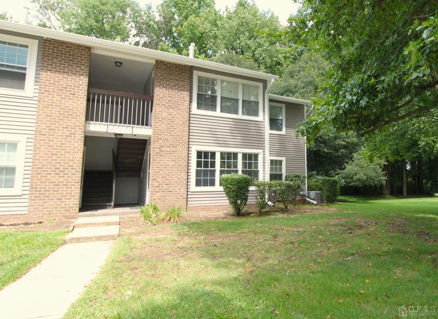 Property Photo:  83 Pennsylvania Way  NJ 08902 