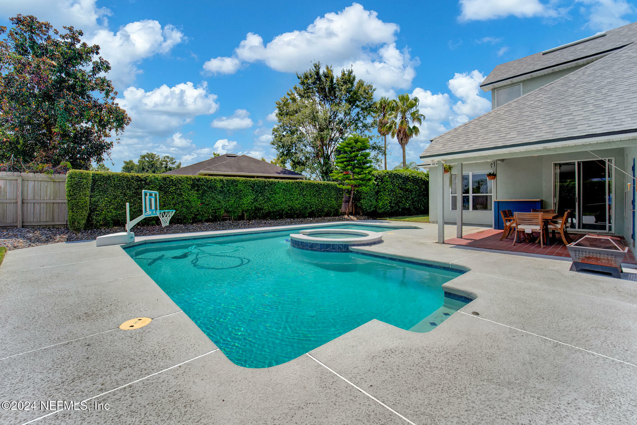 Property Photo: 12894 Kelsey Island Drive FL 32224