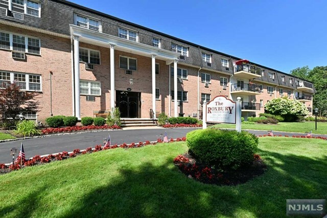 Property Photo:  550 Fairview Avenue 114  NJ 07675 