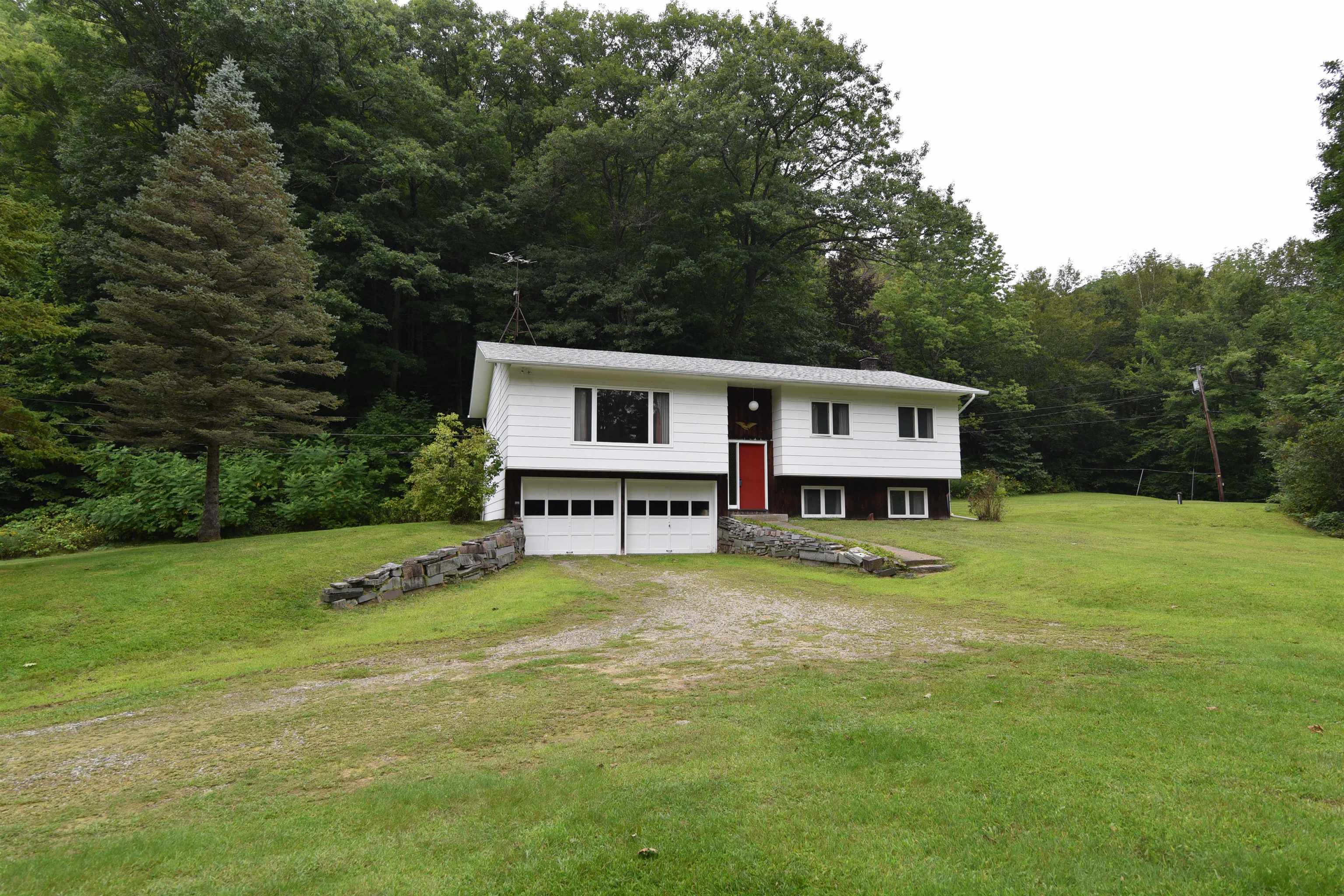 Property Photo:  129 Rosewood Lane  VT 05676 