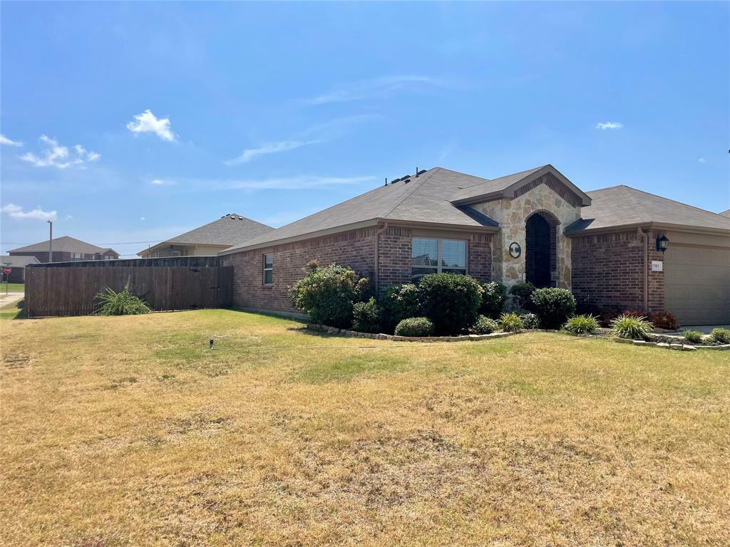 Property Photo:  1501 Nathan Circle  TX 75402 