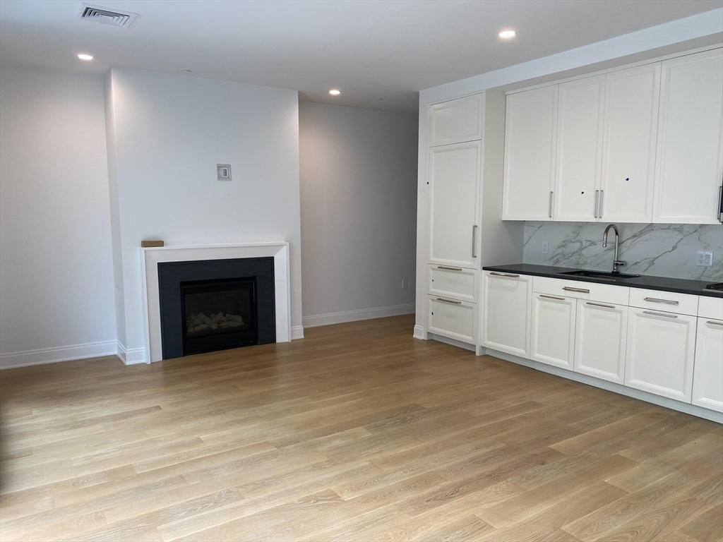 Property Photo:  100 Linden Street 109  MA 02482 