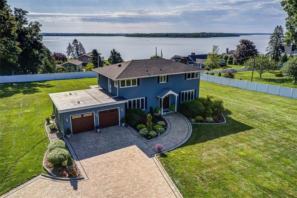 Property Photo: 1258 Warwick Neck Avenue RI 02889