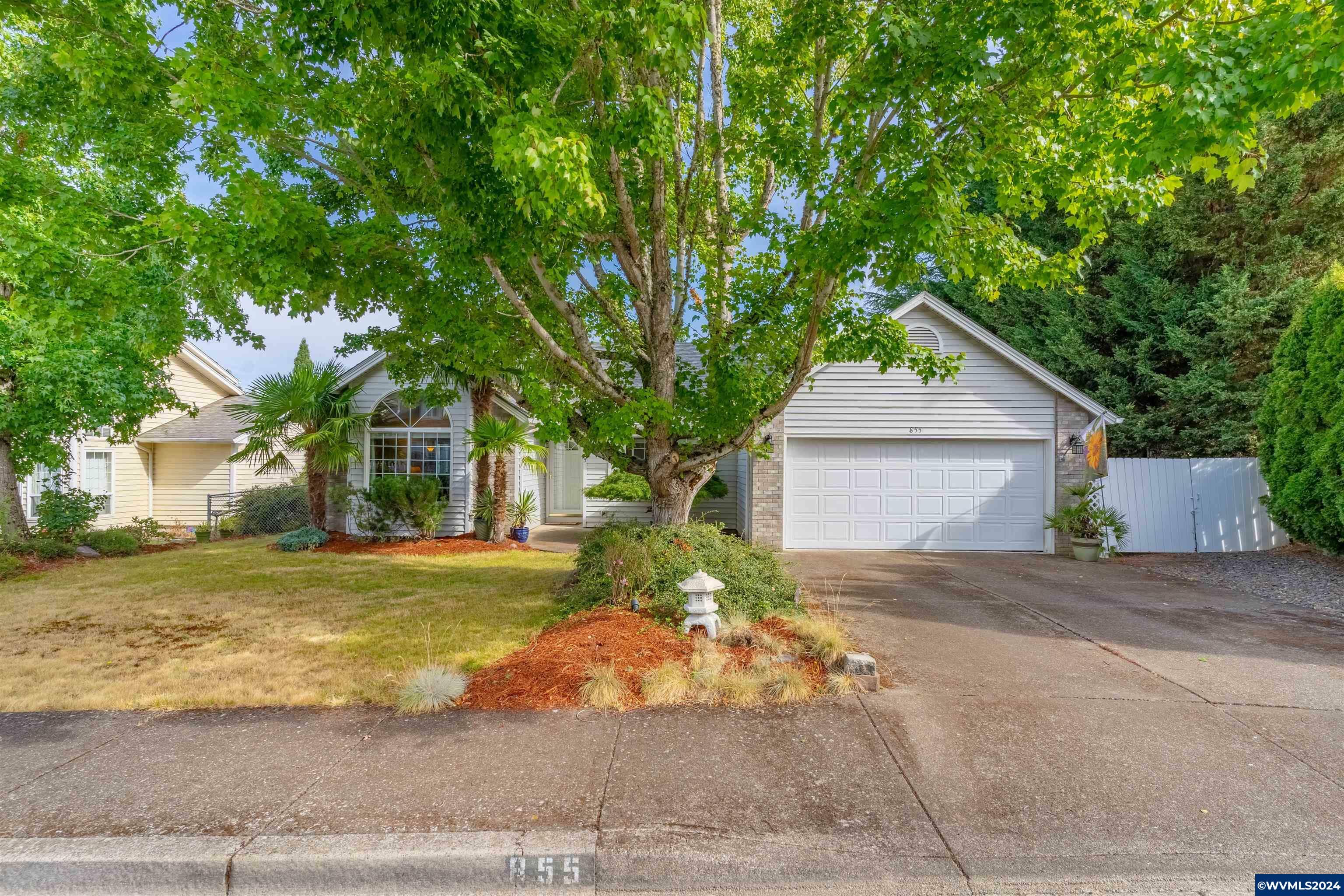 Property Photo:  855  Kenard Ct NW  OR 97304 