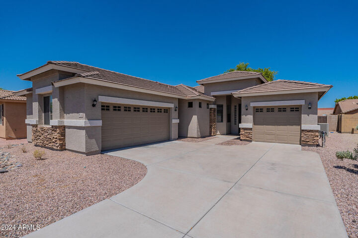 Property Photo:  1516 E Constance Way  AZ 85042 