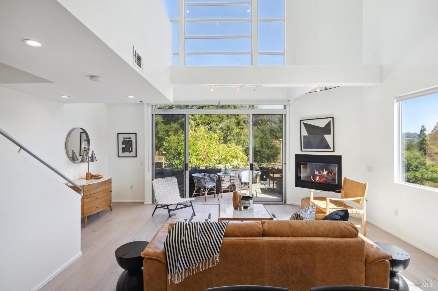 Property Photo:  50 Cresta Drive 6  CA 94903 