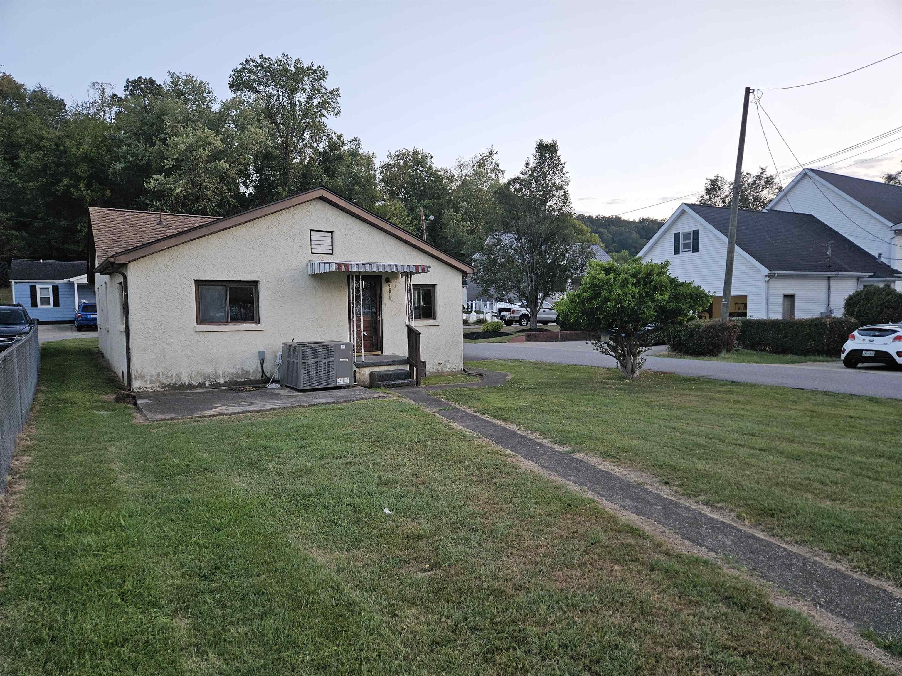 Property Photo:  1218 Blake Street  WV 25504 