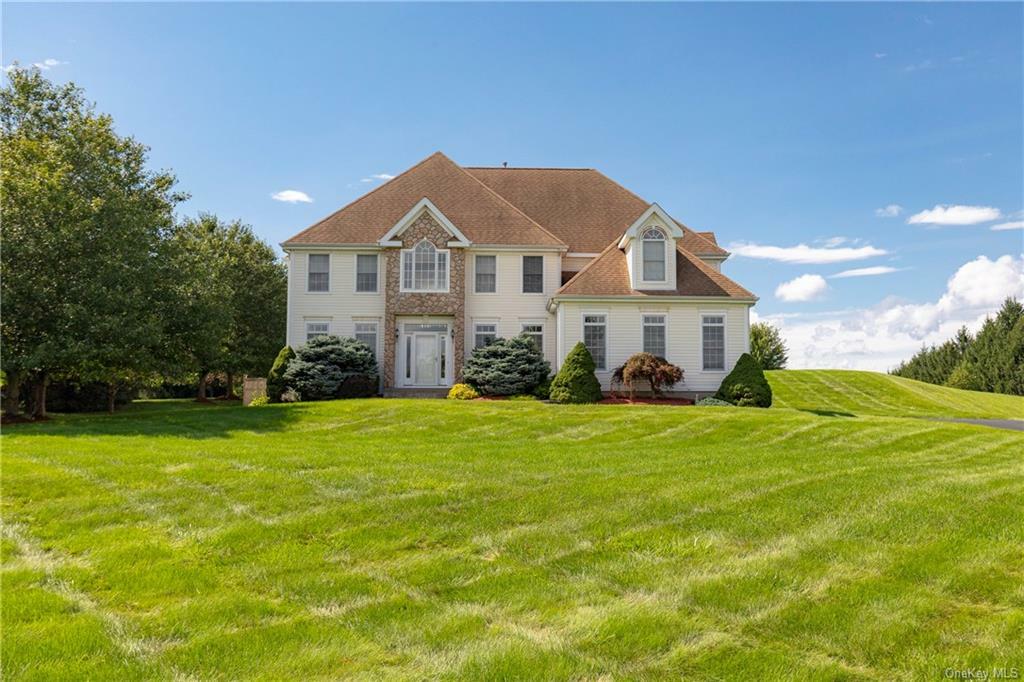 Property Photo:  75 Autumn Chase Drive  NY 12533 