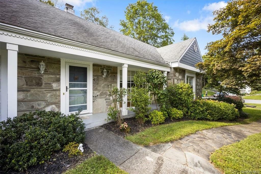 Property Photo:  73 Round Hill Road  NY 12603 