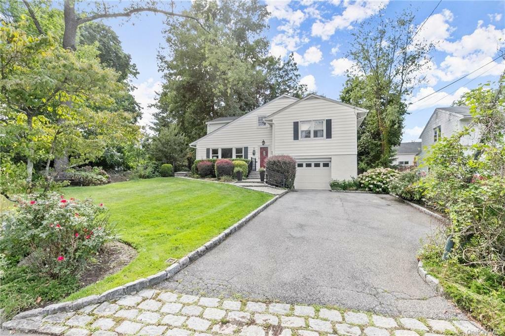 Property Photo:  66 Hickory Hill Road  NY 10709 