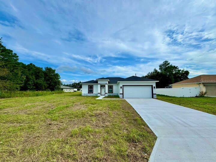 Property Photo: 488 Marion Oaks Trail FL 34473