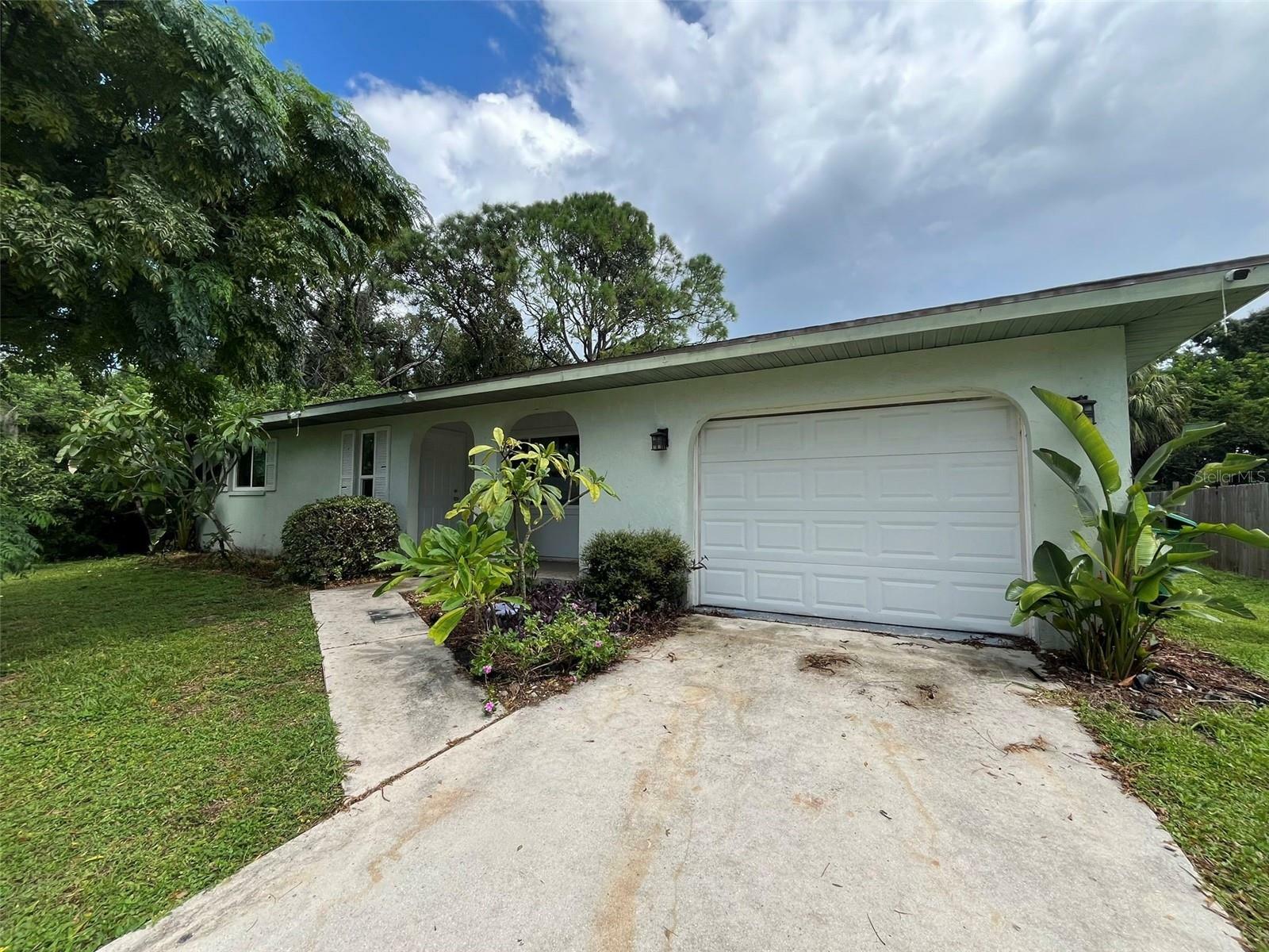 Property Photo:  14532 Ransom Avenue  FL 33953 