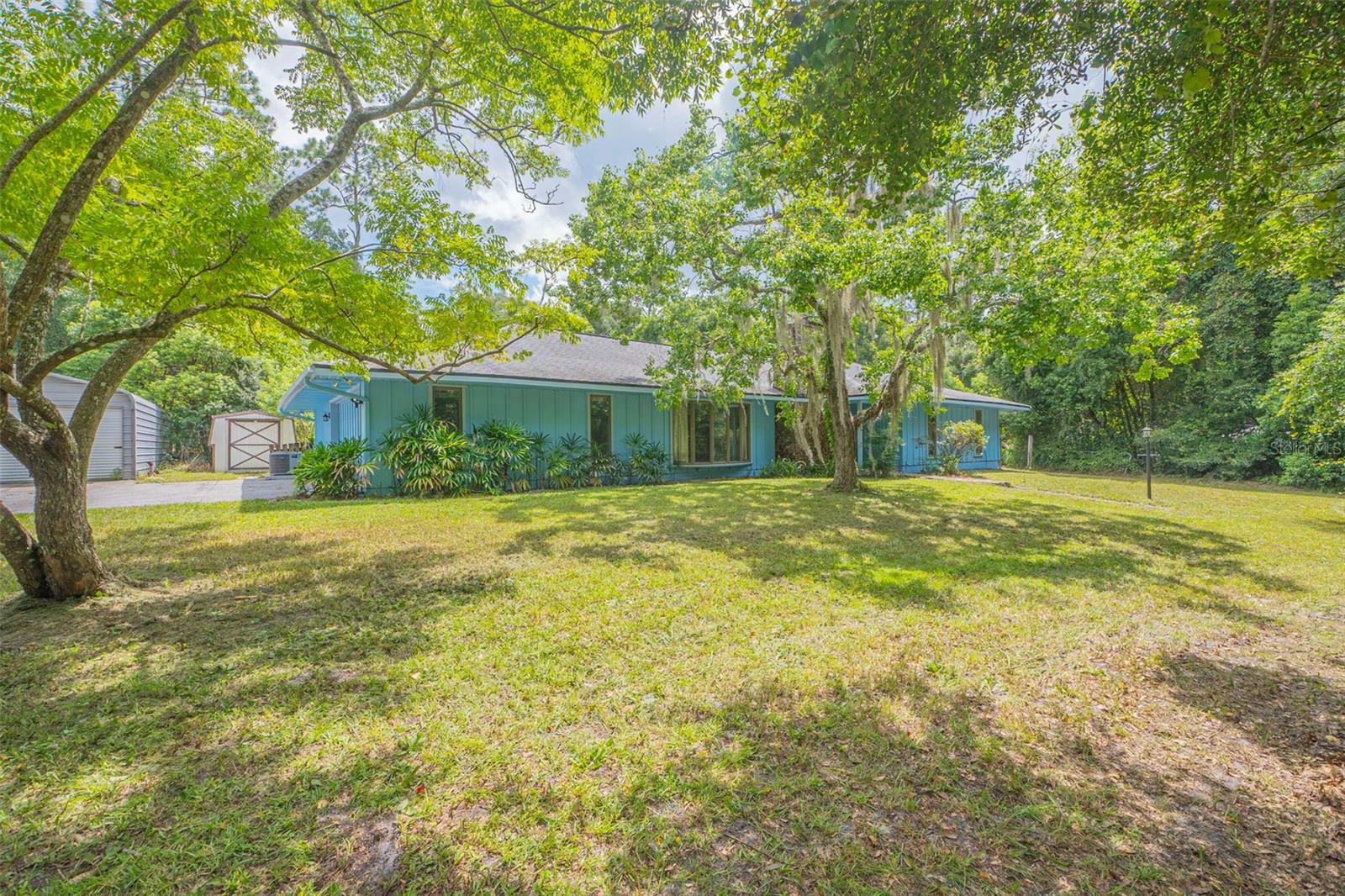 Property Photo:  215 McGregor Road  FL 32720 