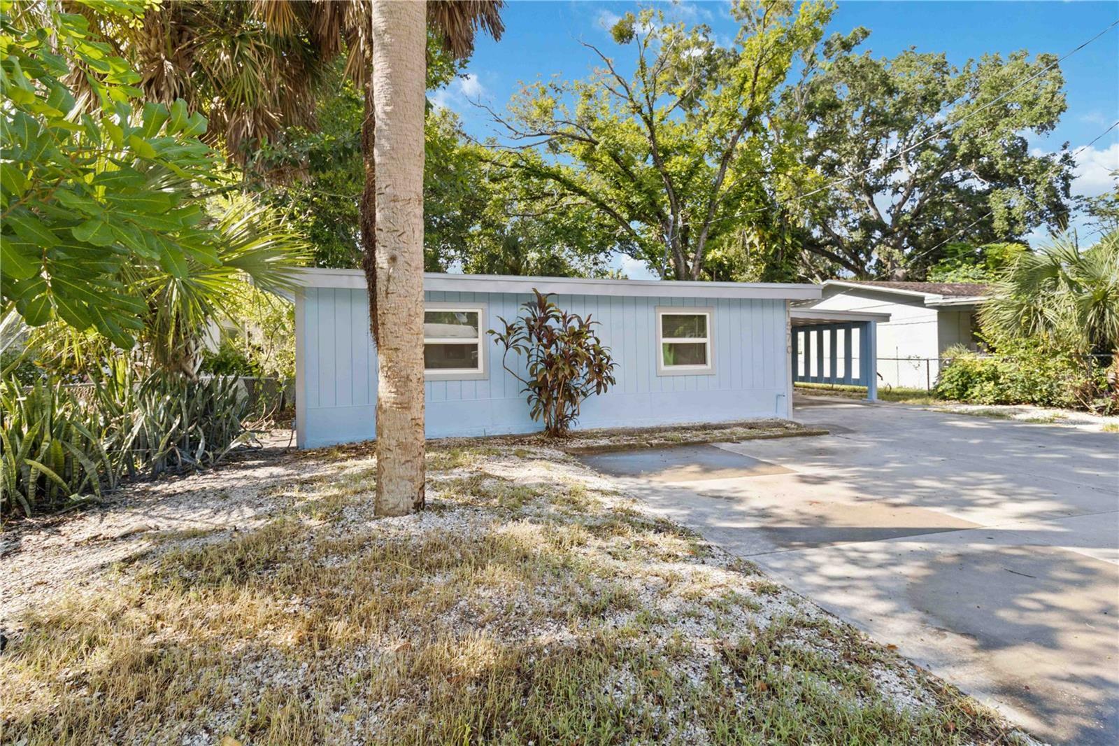 Property Photo:  1570 28th Street  FL 34234 