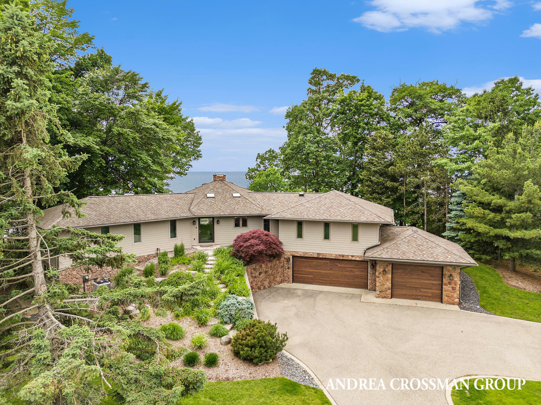 Property Photo:  260 Sunset Bluff Court  MI 49424 