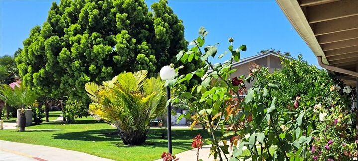 Property Photo:  13391 Danbury Ln M6 131B  CA 90740 