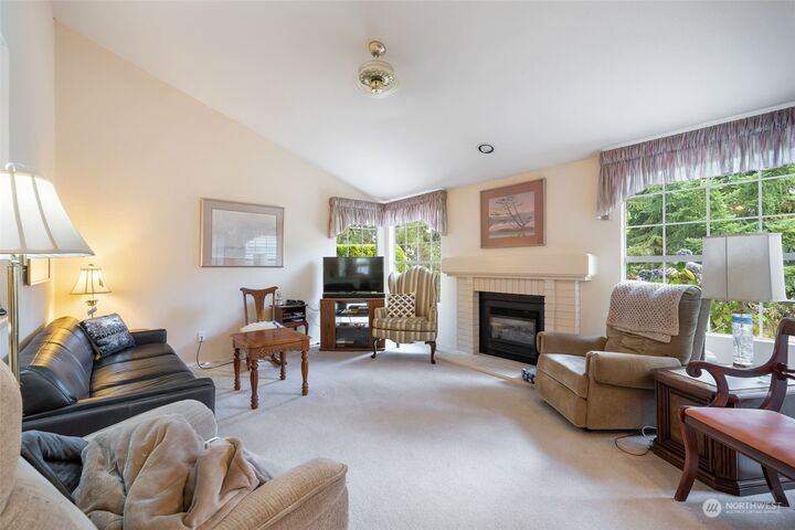 Property Photo:  11412 SE 66th Street  WA 98006