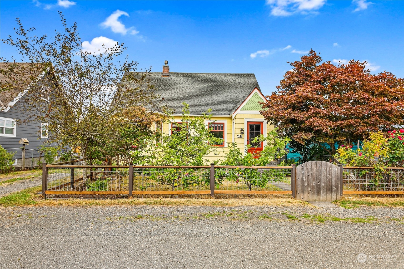 Property Photo:  2519 Vallette Street  WA 98225 