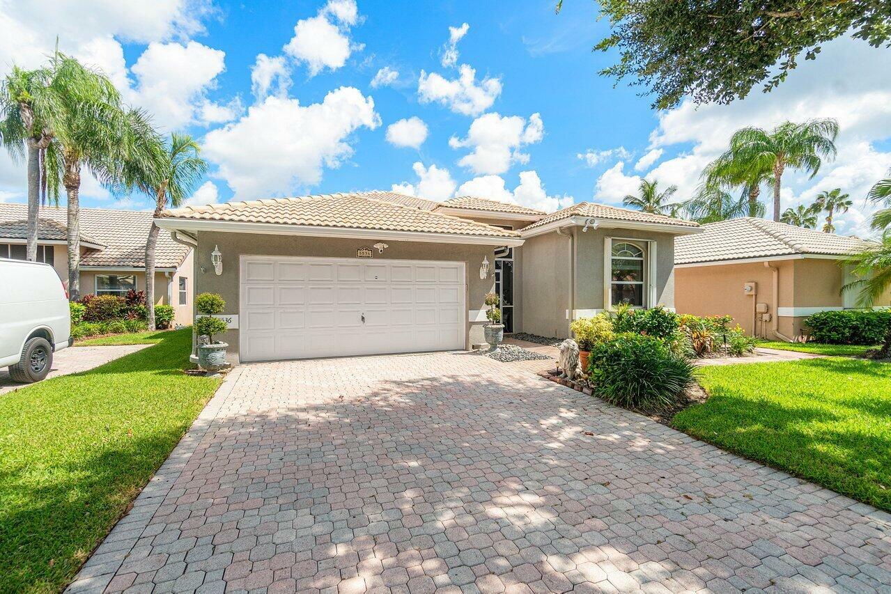 Property Photo:  5536 Grande Palm Circle  FL 33484 