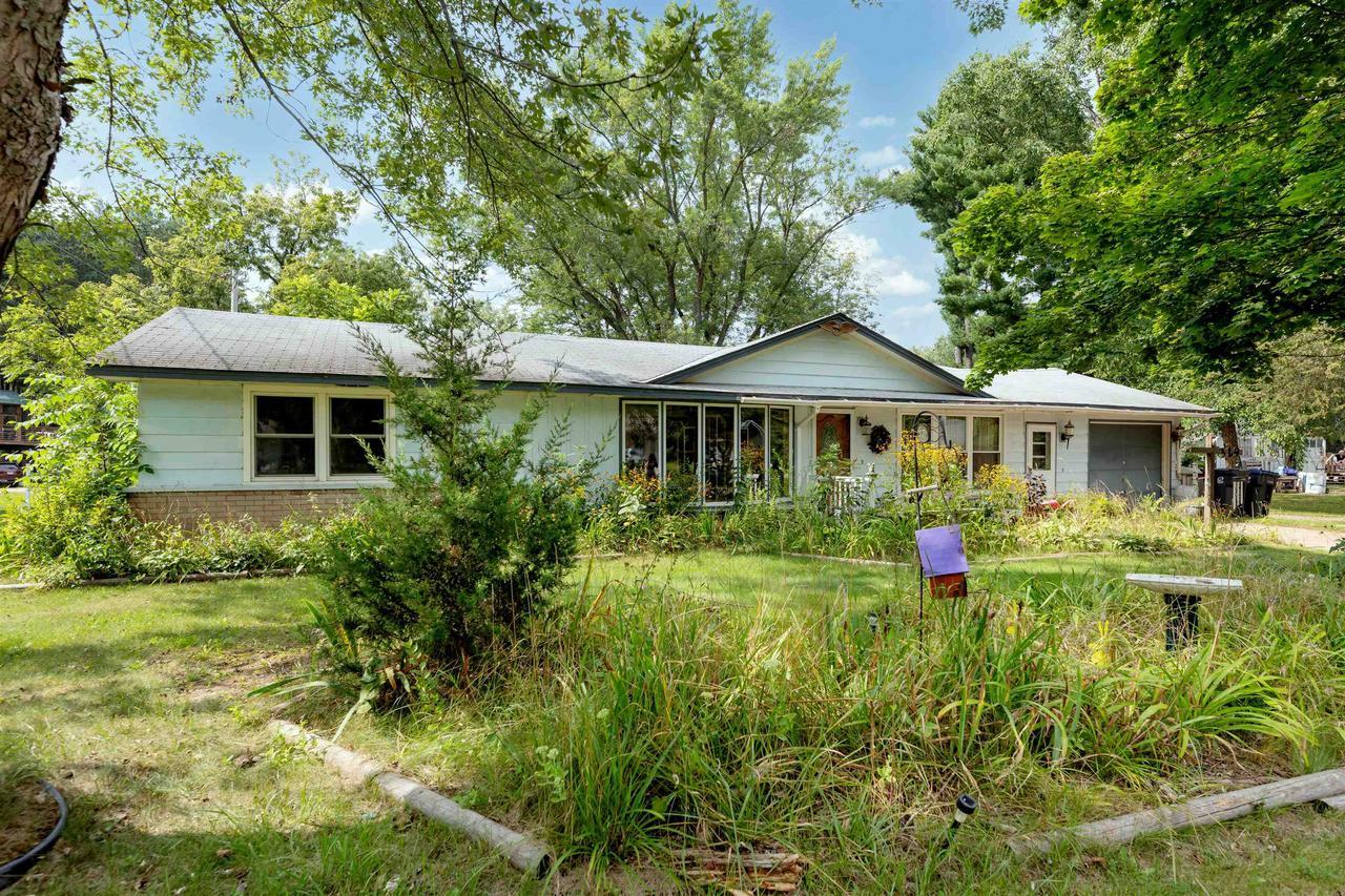 Property Photo:  329 Canal Street  WI 54968 