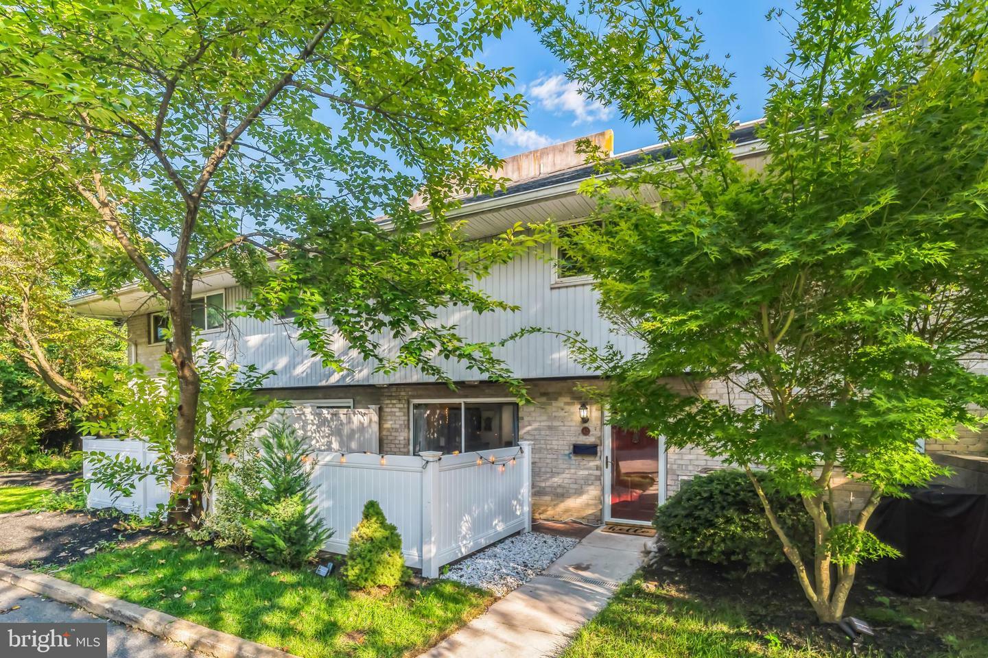 Property Photo:  1518 Manley Road A2  PA 19382 