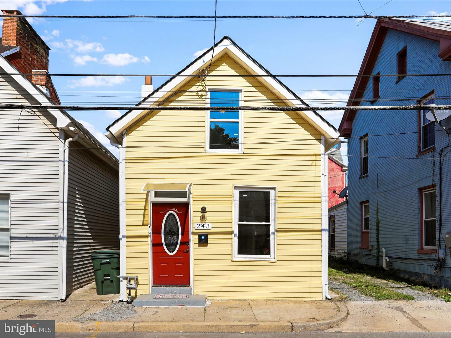 Property Photo:  243 N Locust Street  MD 21740 