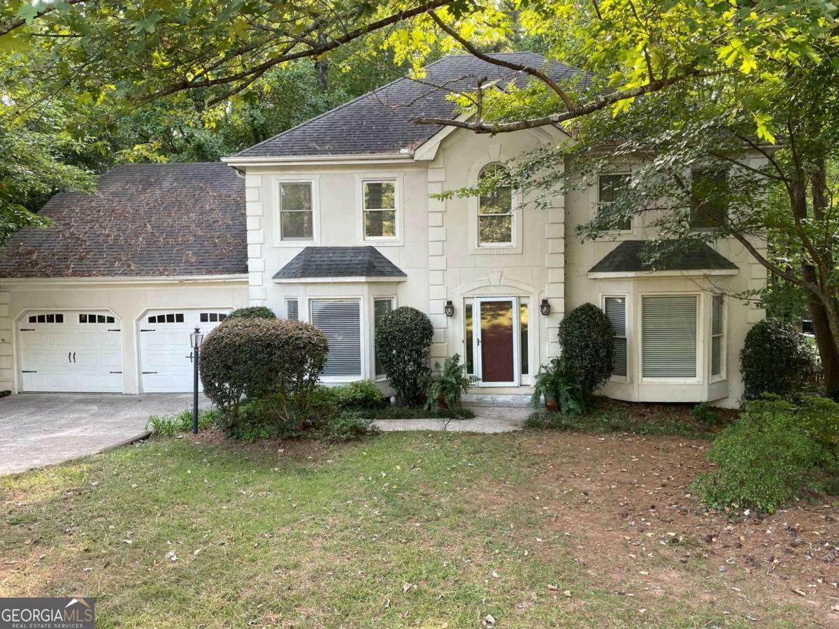 Property Photo:  1950 Bridle Ridge Trace  GA 30075 