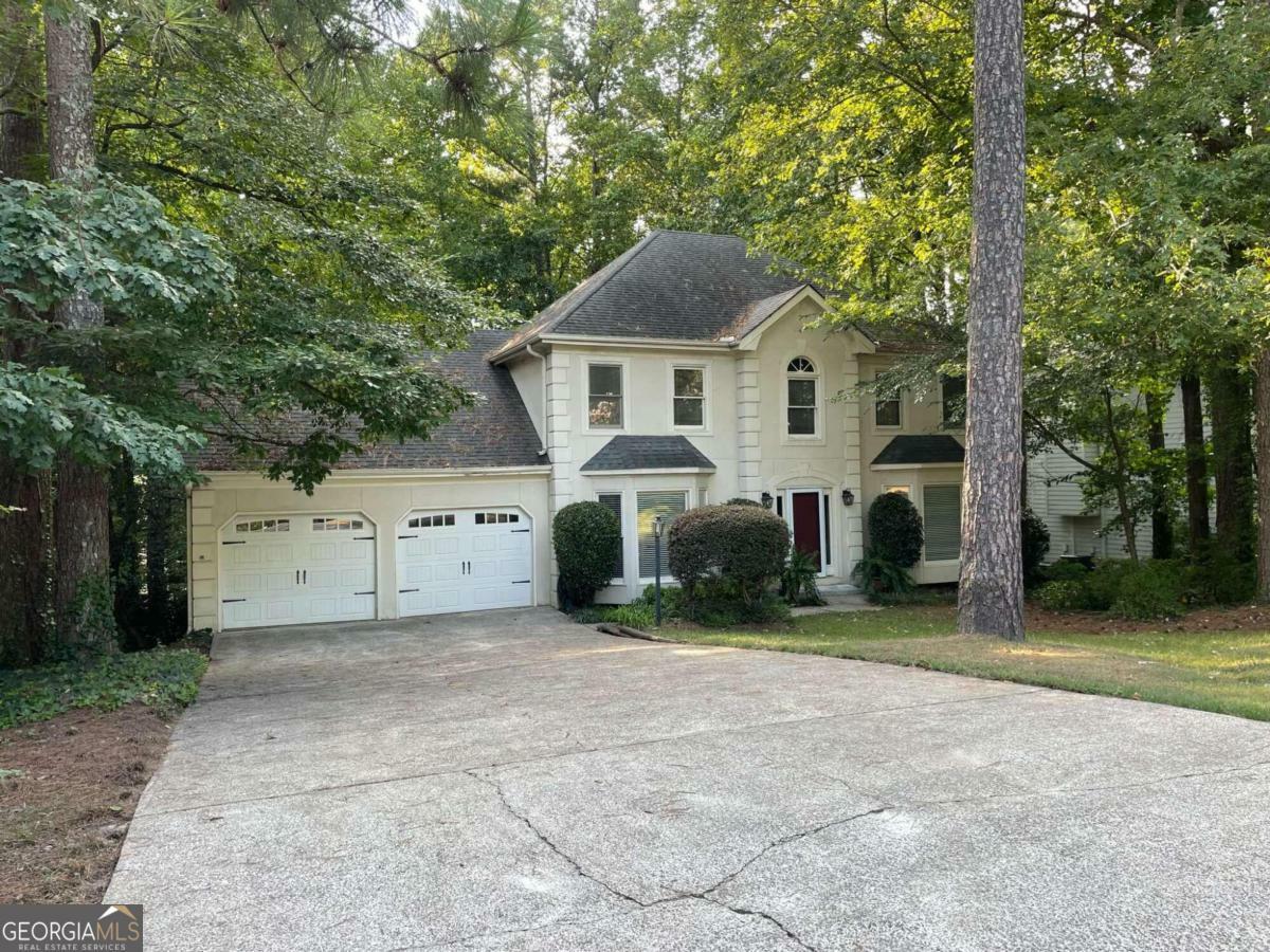 Property Photo:  1950 Bridle Ridge Trace  GA 30075 