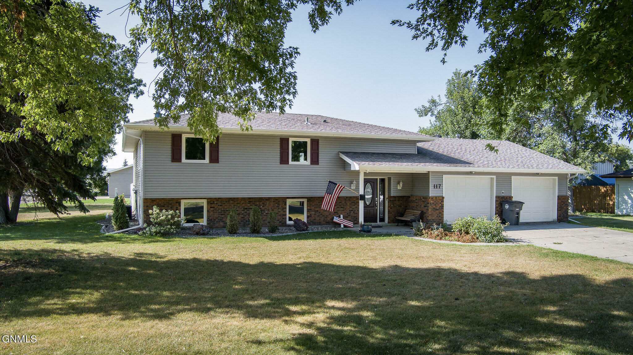 Property Photo:  117 Vinton Avenue  ND 58571 