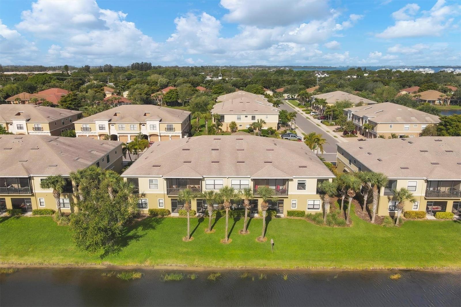 Property Photo: 4174 Overture Circle 519 FL 34209