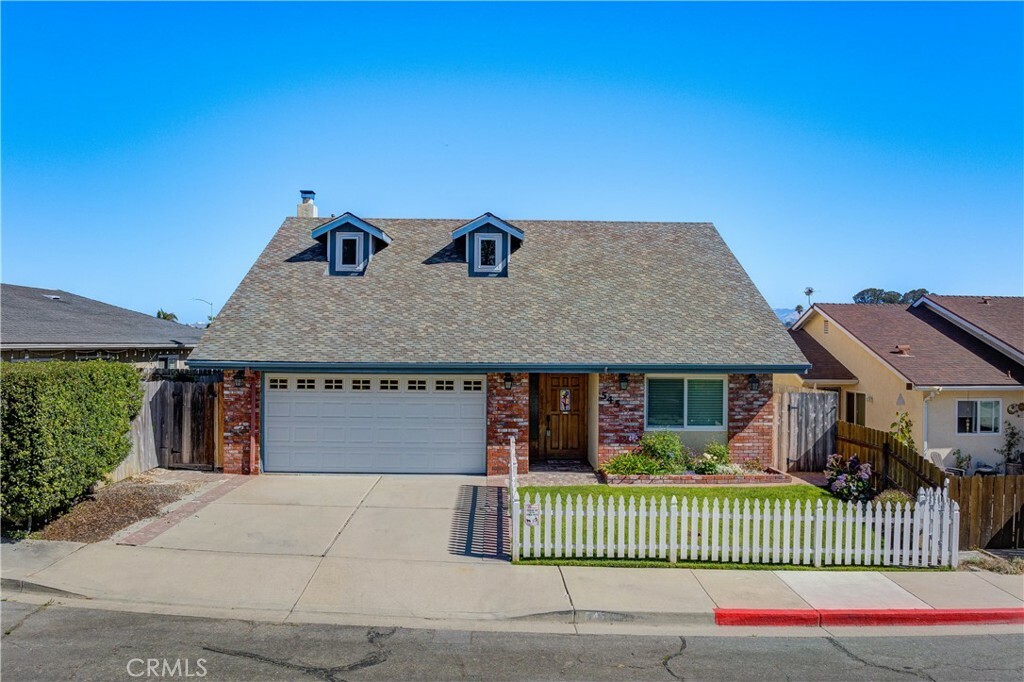 Property Photo:  545 Bakeman Lane  CA 93420 