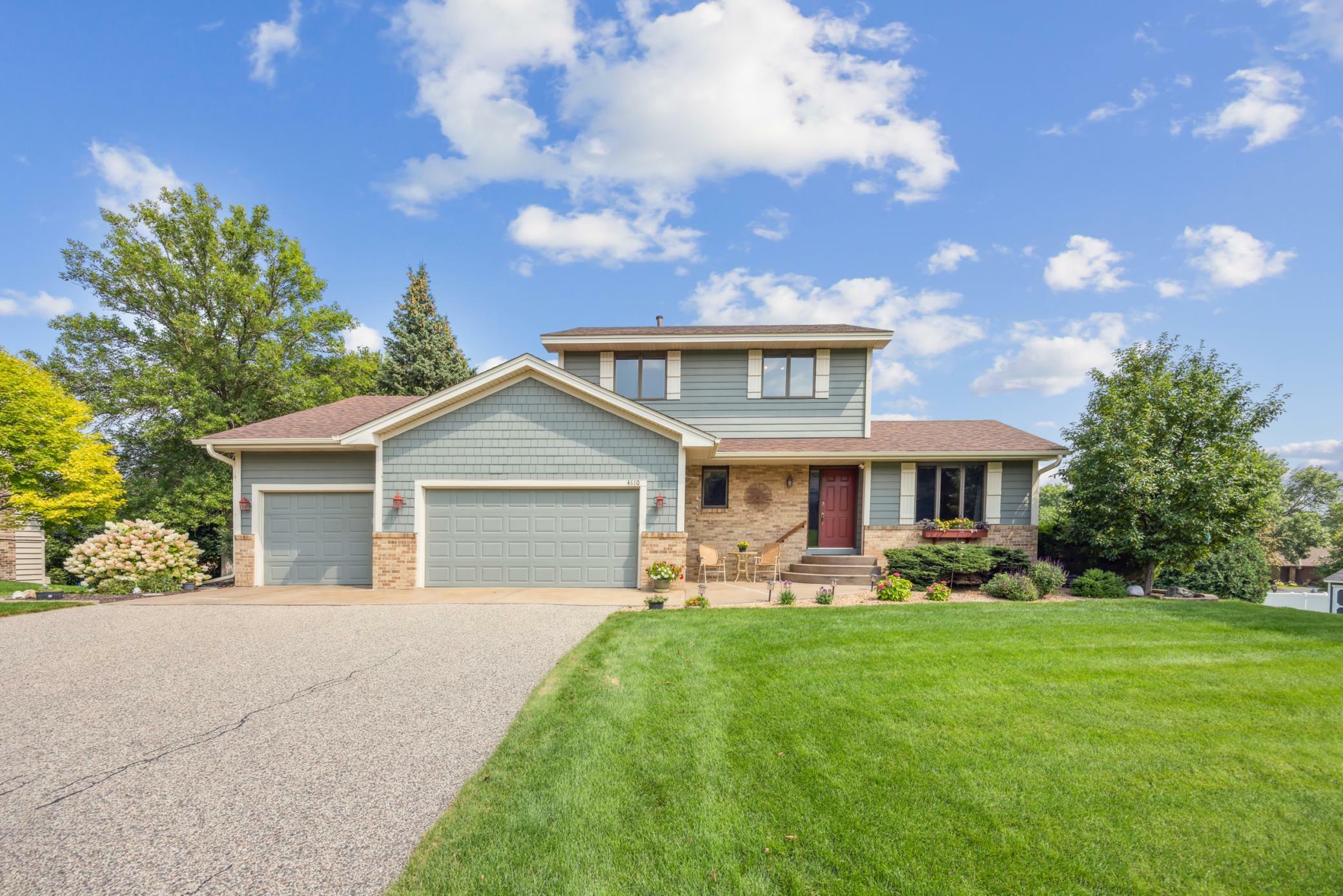 Property Photo:  4810 Pineview Lane N  MN 55442 