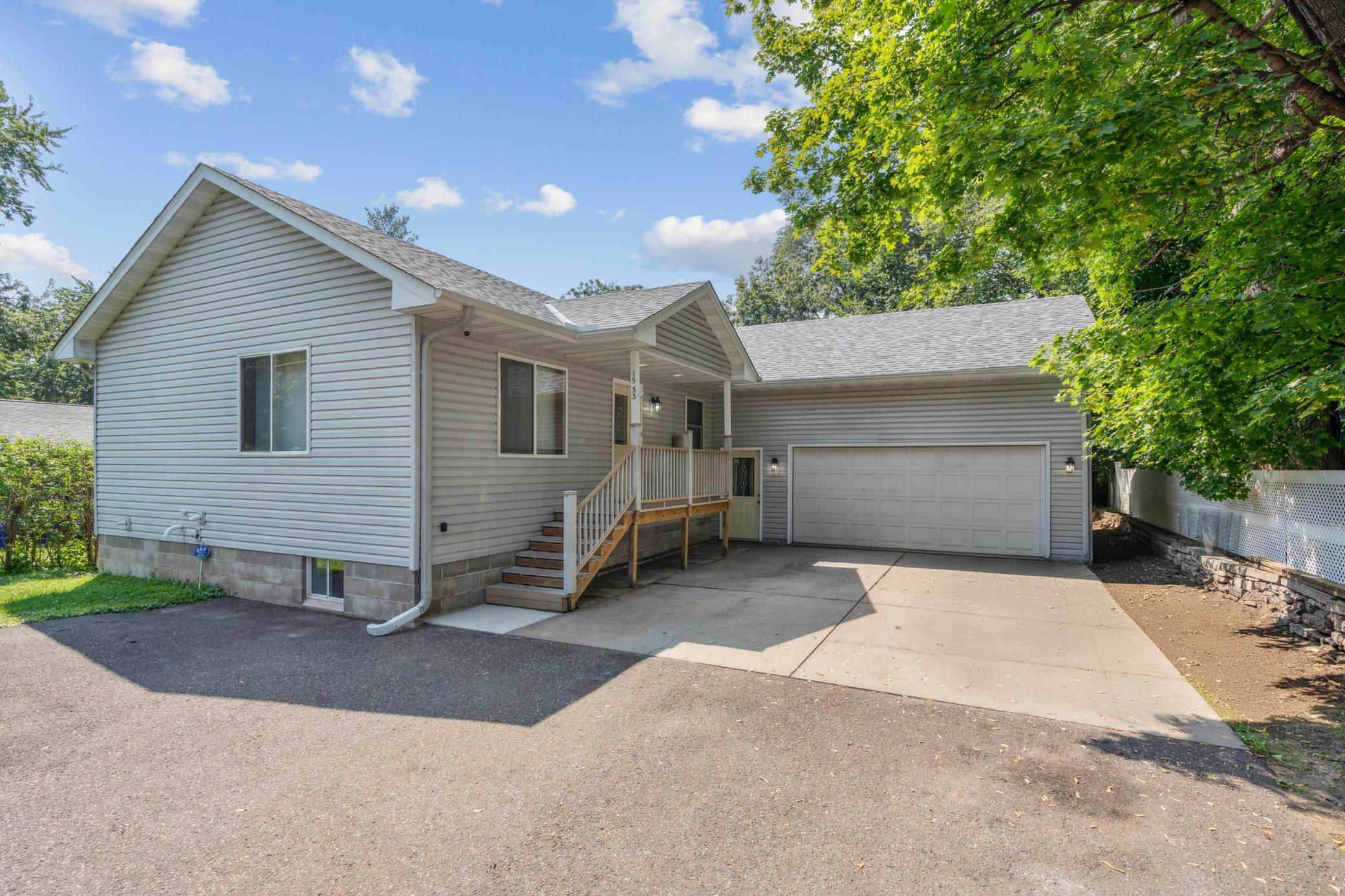 Property Photo:  1533 English Street  MN 55106 