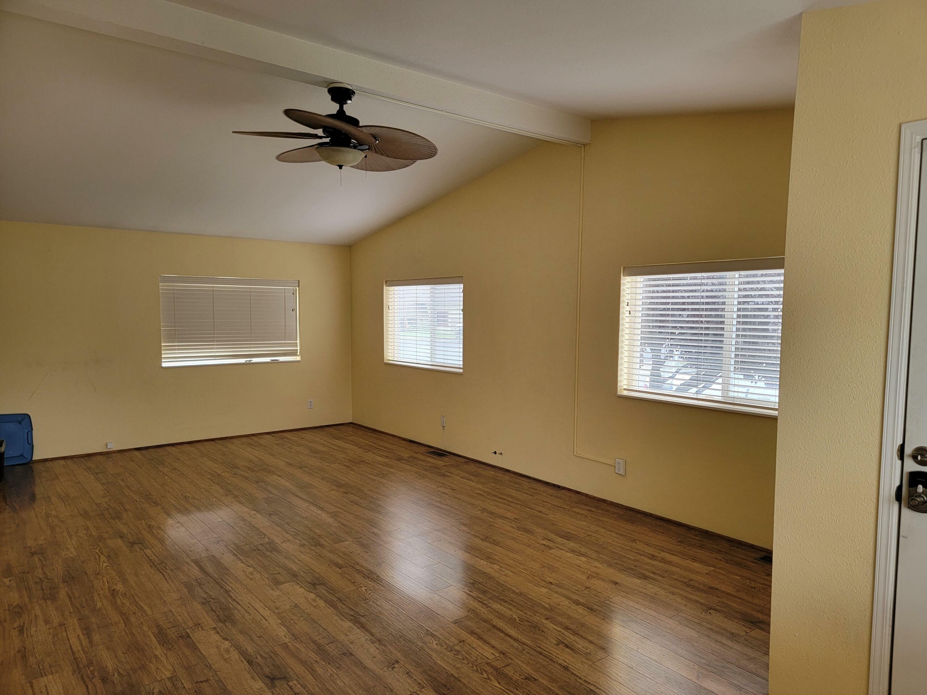 Property Photo:  555 Freeman Road Unit 234  OR 97502 