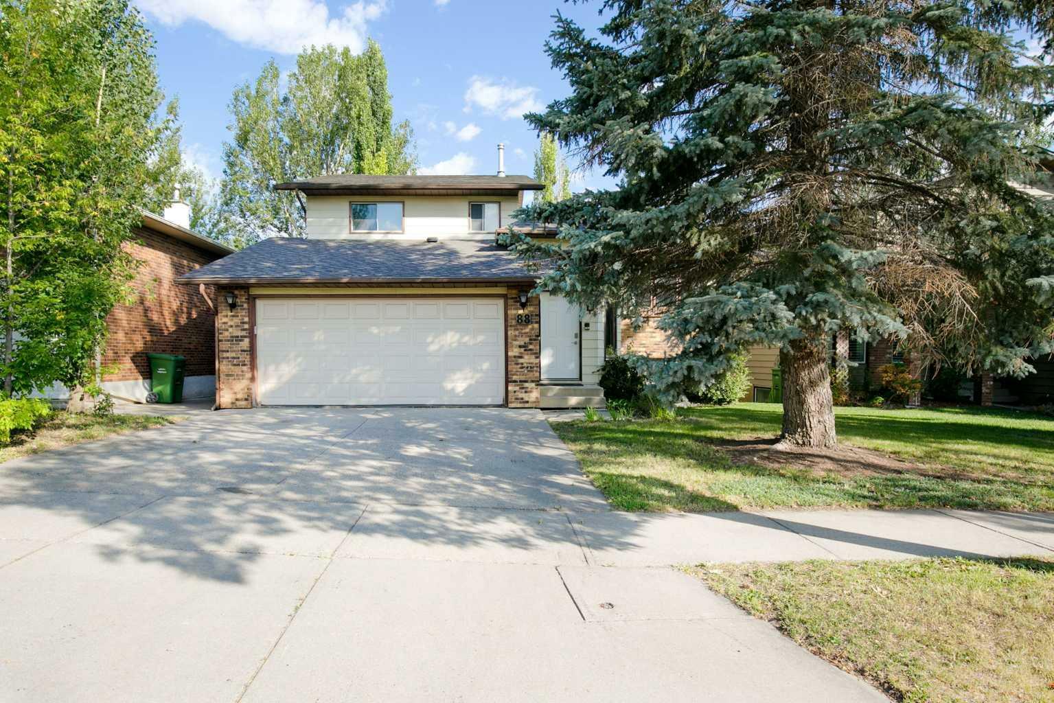 88 Macewan Glen Drive NW  Calgary AB T3K 2C5 photo