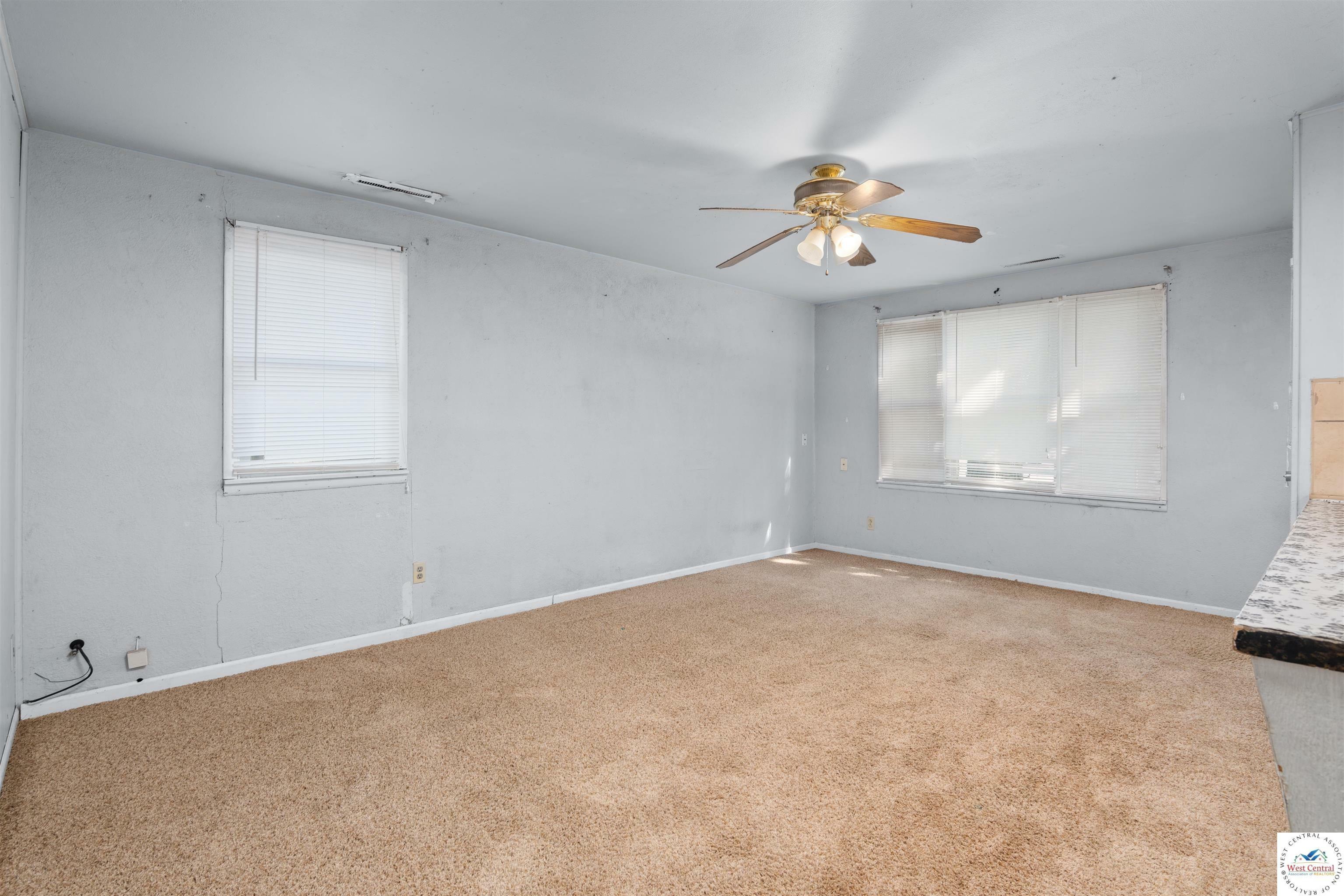 Property Photo:  713 E 24th  MO 65301 