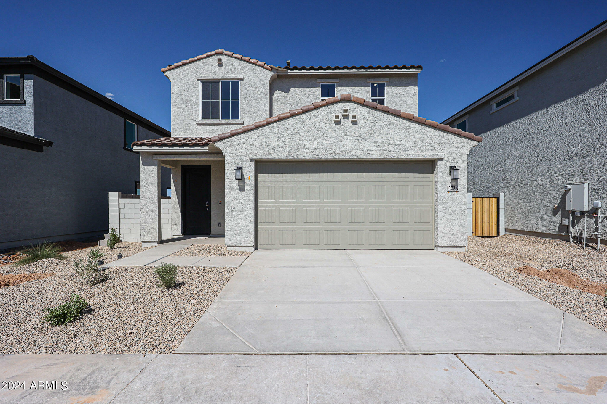 Property Photo:  2726 E Bluff Springs Avenue  AZ 85119 