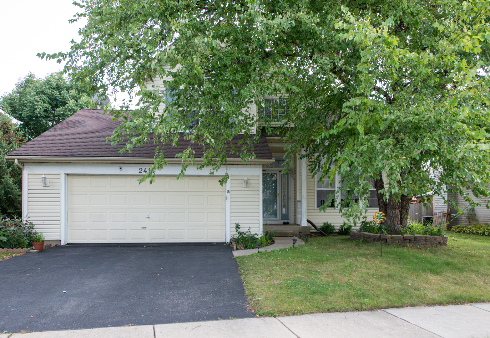 Property Photo:  2418 Autumn Grove Circle  IL 60504 