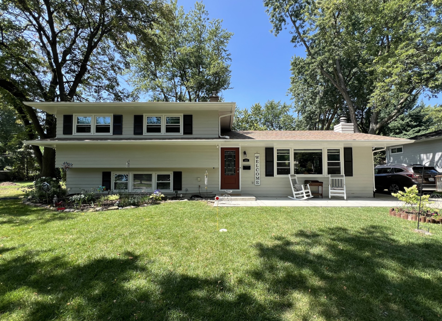 Property Photo:  1029 Emerald Drive  IL 60540 