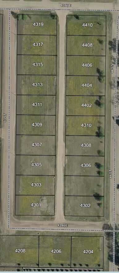Property Photo: 4305 43 Street AB T0C 0X0