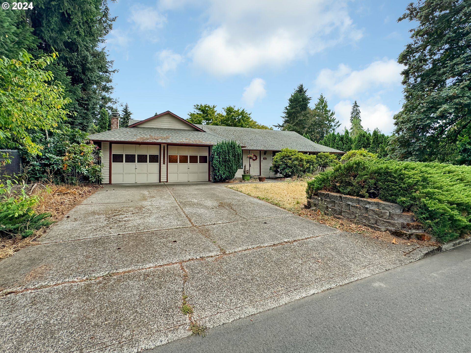 Property Photo:  10017 NE 9th St  WA 98664 