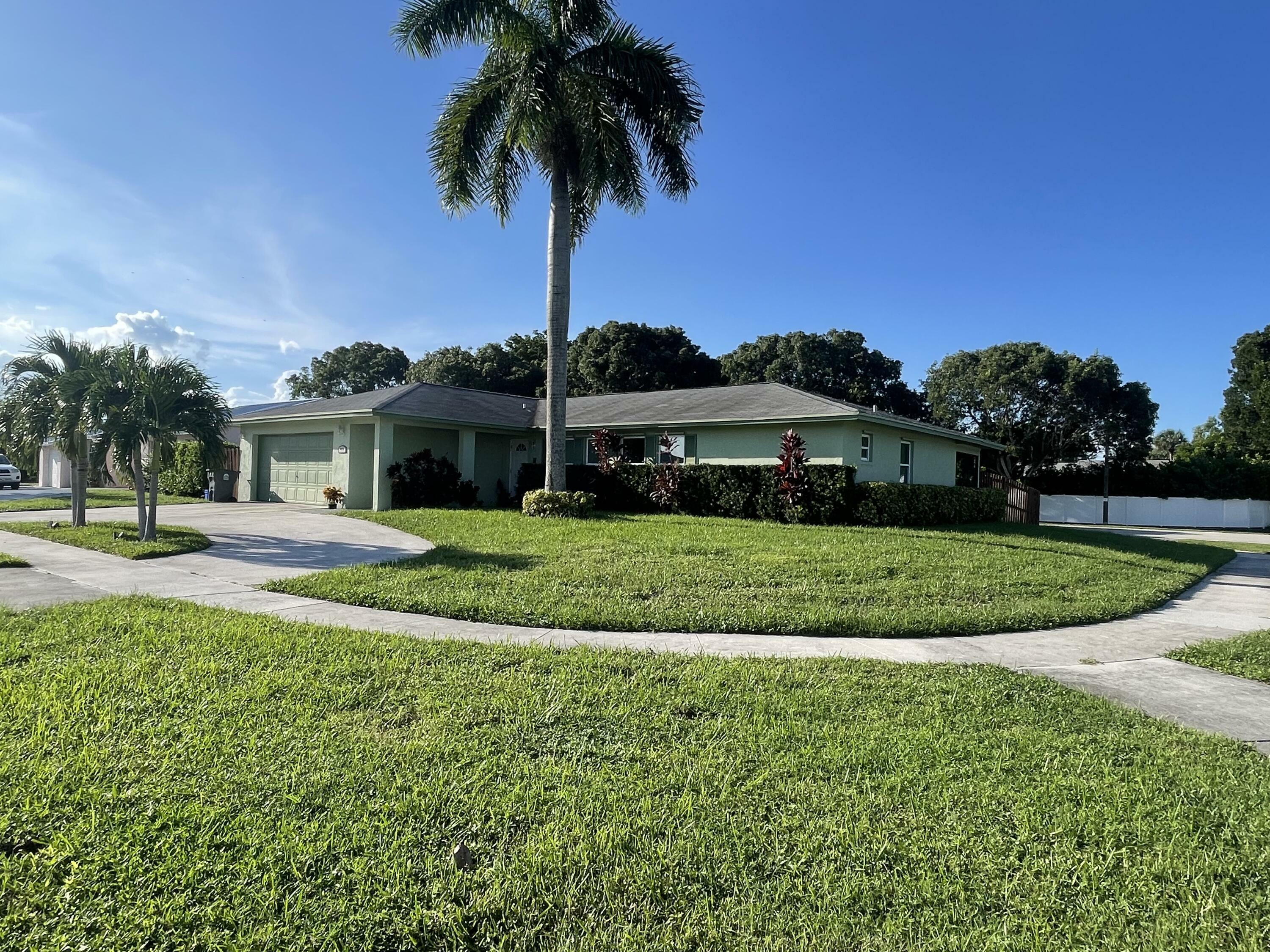 4978 Marbella Road N  West Palm Beach FL 33417 photo