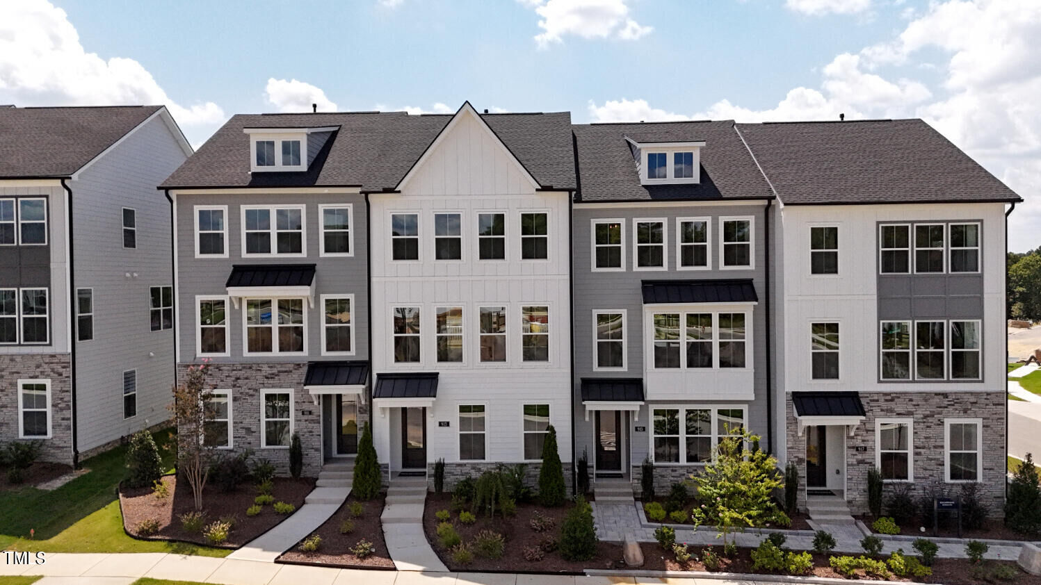 Property Photo:  452 Billingshurst Way  NC 27545 