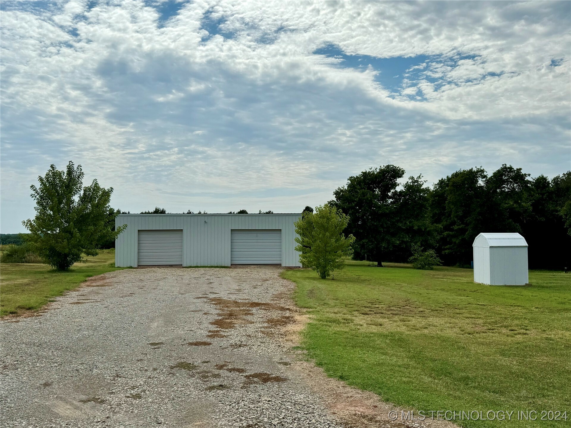 Property Photo:  790369 S Robinhood  OK 74875 