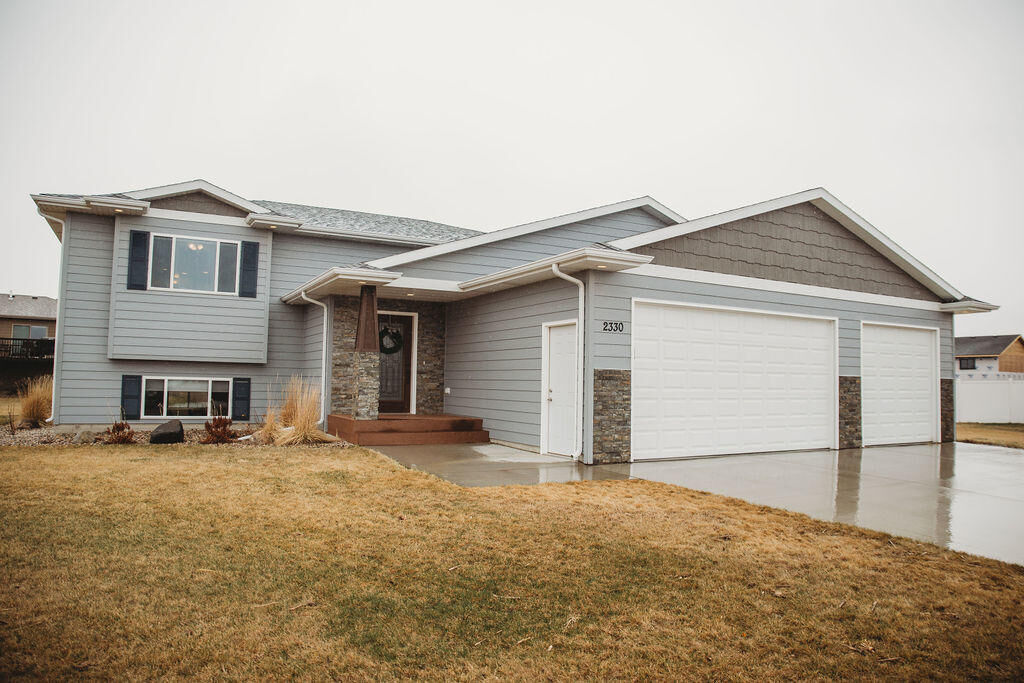 Property Photo: 2330 S Miller Ln SD 57401