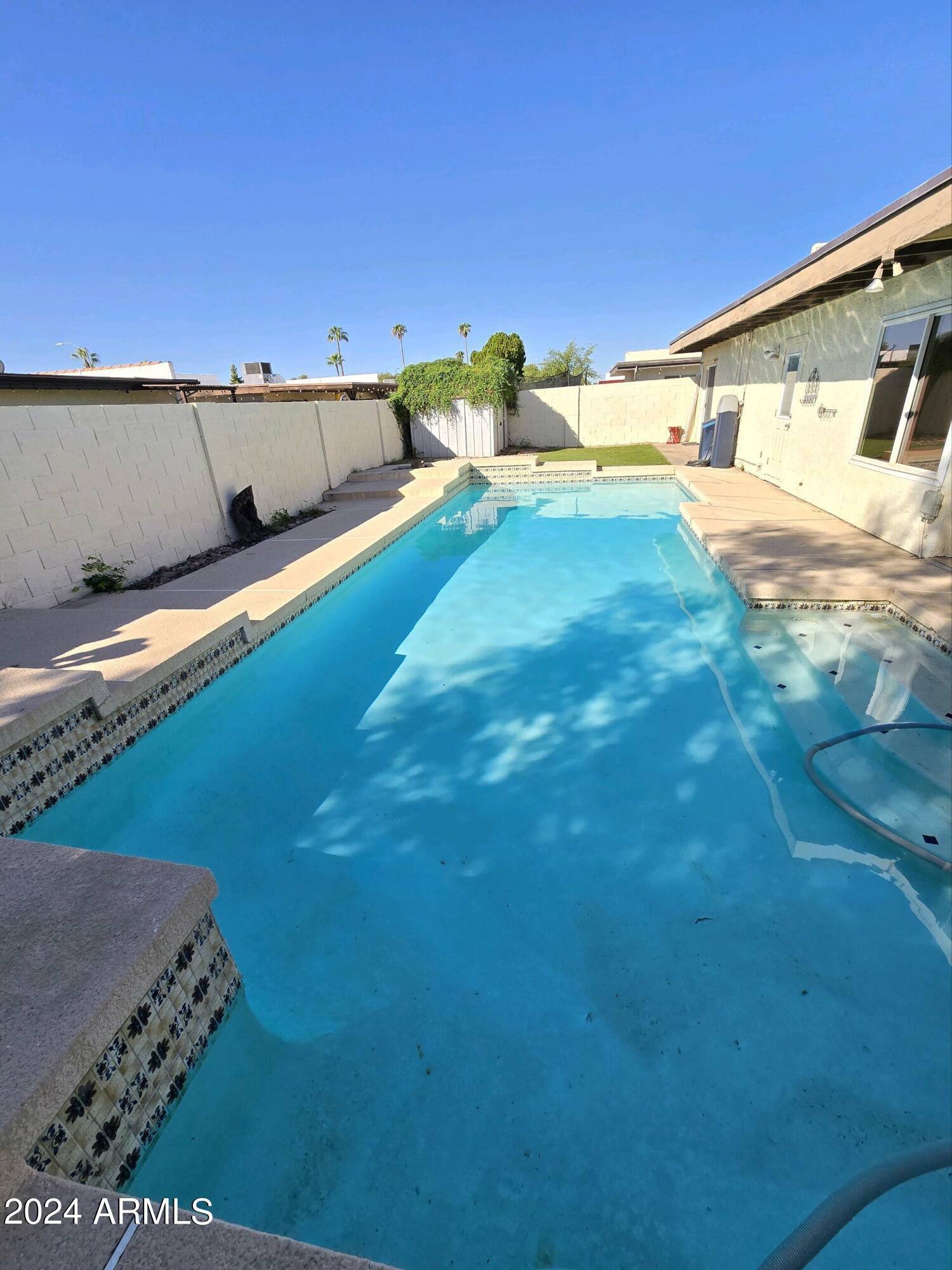 Property Photo:  3139 W Mercer Lane  AZ 85029 