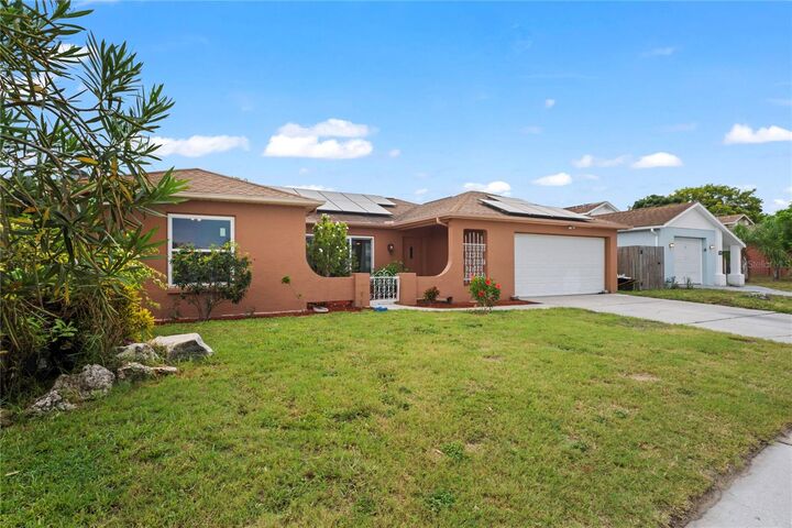 Property Photo:  9330 Tamworth Lane  FL 34668 
