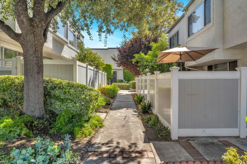 Property Photo:  18535 Mayall Street L  CA 91324 